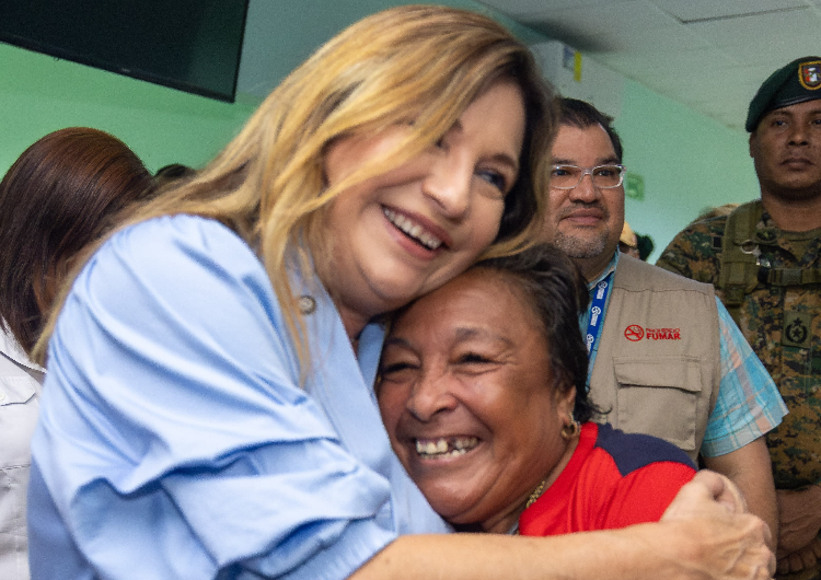 foto de portada de la publicación Inicio del programa Sonrisa de Mujer
