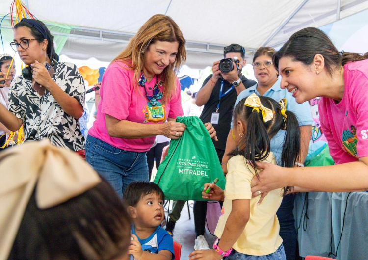 foto de portada de la publicación “Había Una Vez en Panamá” celebró la magia de la niñez en el Parque Omar