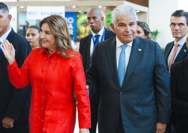 foto de portada de la publicación Panamá, punto de encuentro para el diálogo regional y la cooperación internacional