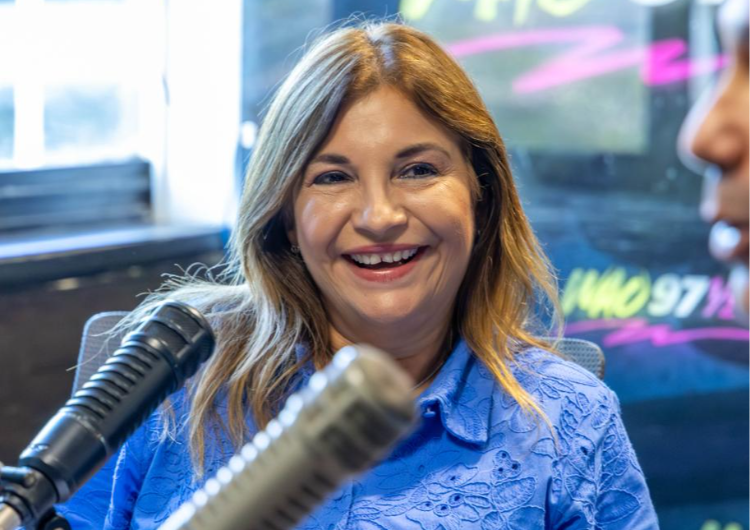 foto de portada de la publicación Programas sociales del Despacho de la Primera Dama son presentados en WAO 97. 5